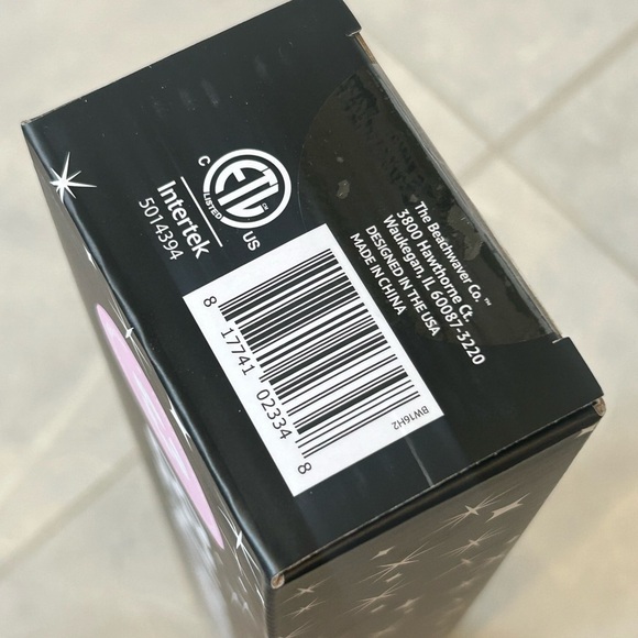 NEW BEACHWAVER Co. B1 Rotating Curling
Iron - 1" - Picture 8 of 8